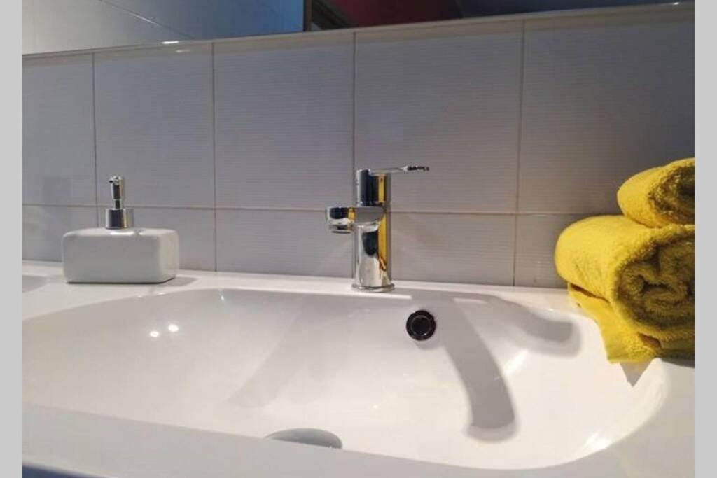 Sestu Big Relax Apartment With Swimming Pool And A Peaceful Garden In A Private Villa מראה חיצוני תמונה